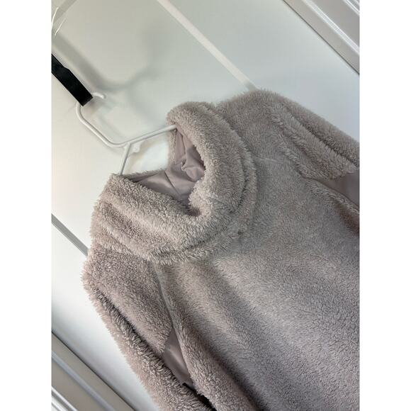 Nike Women's Sherpa Fleece Hooded Sweatshirt Pullover Training Cream Size Medium - Picture 9 of 13